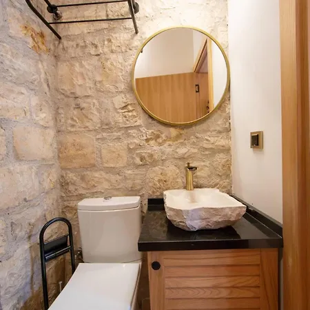 Hotel Dervis Bey Konagi *