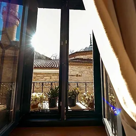 Atrium Hotel
